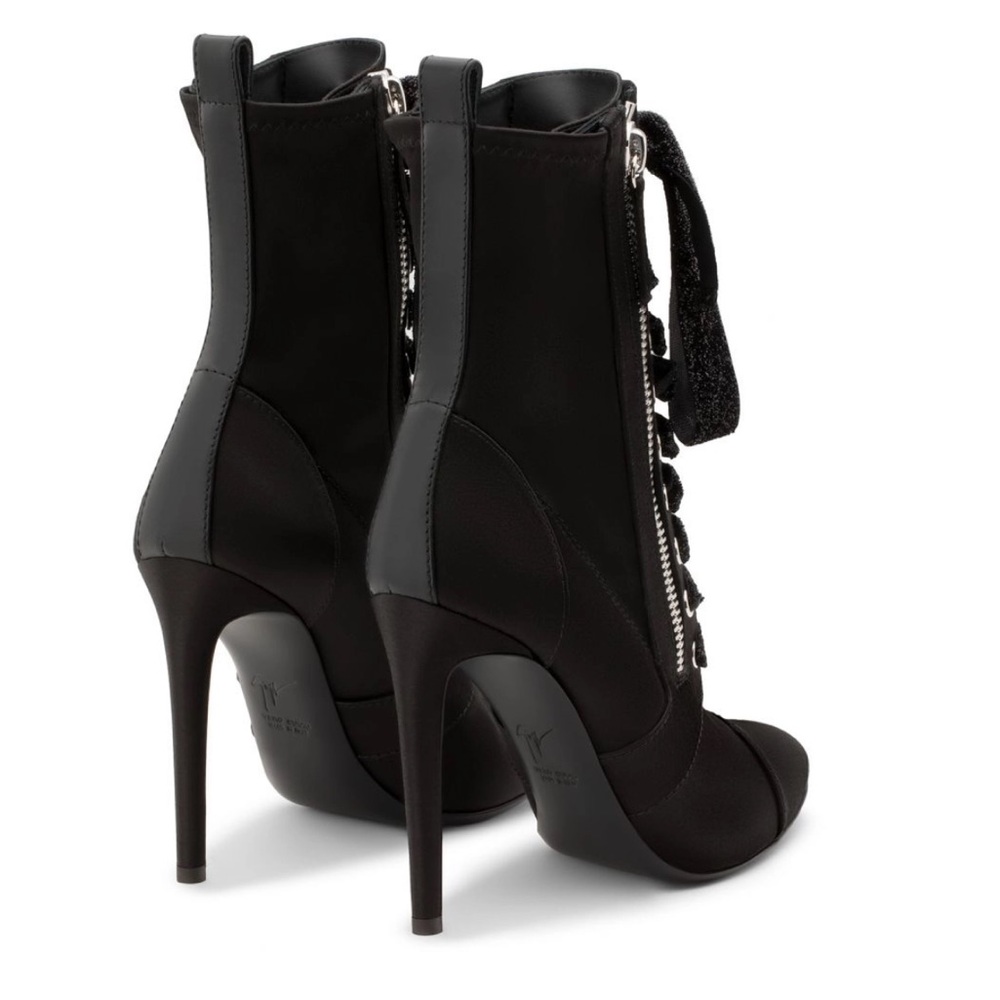 Giuseppe Zanotti Black Lace-Up Heeled Boots - Picture 10 of 16